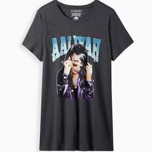 Torrid Classic Fit Tunic Tee - Vintage Aaliyah Black, Size 00 = Medium/10
